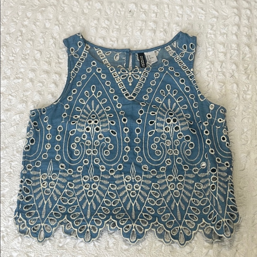 Blue/White patterned Shirt
